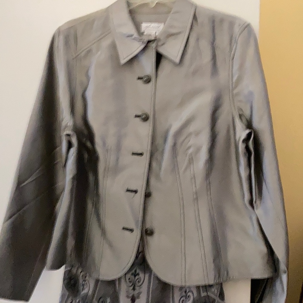 Silver sateen tapered blazer